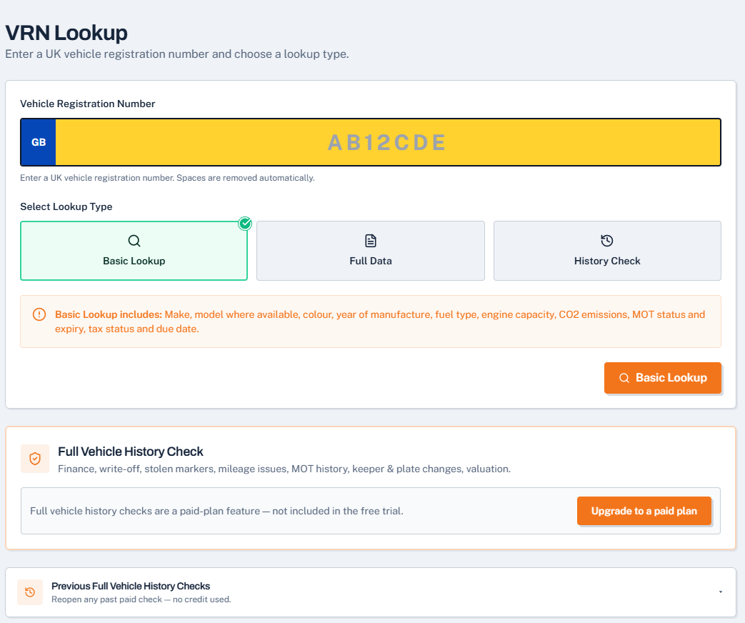 MechanicsHub VRN lookup page with UK registration plate input and lookup options